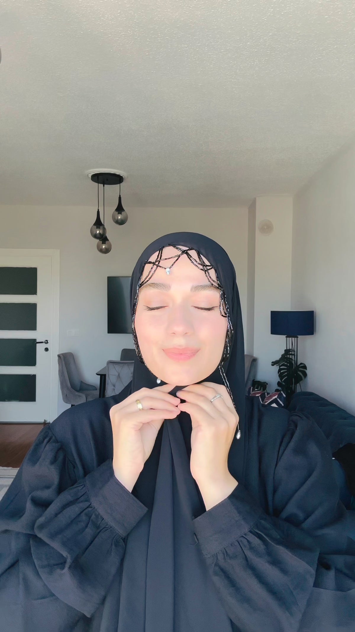 H021 Siyah şifon video kare 1