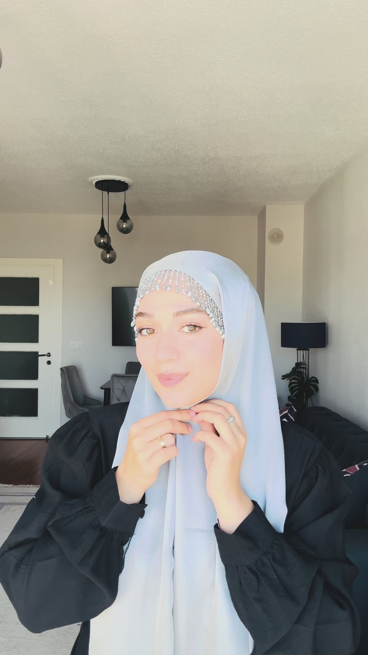 H002 Kristal Uçlu Sarkaç Detaylı Janjan Kumaş Şal - Ürün Videosu